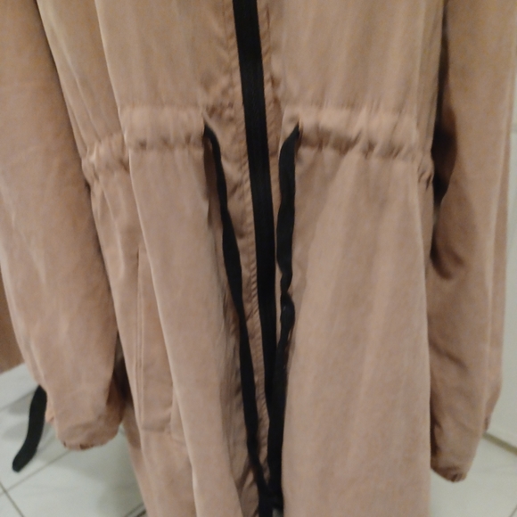 Two Tone Long Drawstring Waist - Picture 3 of 11